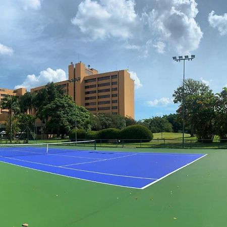 Hotel Transamerica São Paulo Ngoại thất bức ảnh Tennis Courts
