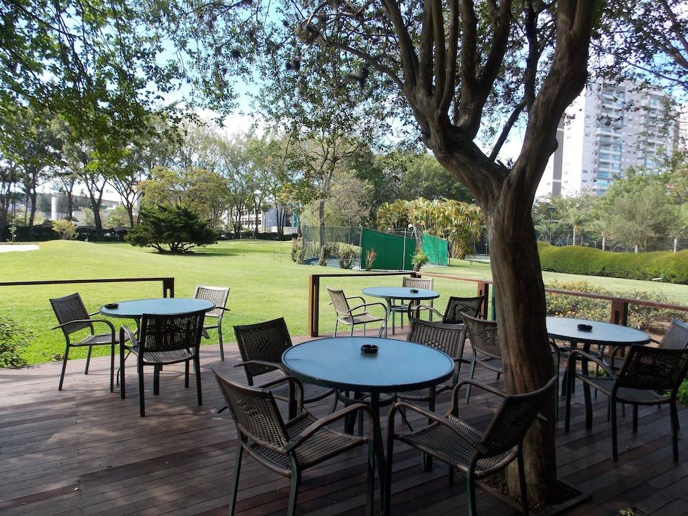 Hotel Transamerica São Paulo Ngoại thất bức ảnh The deck at the clubhouse