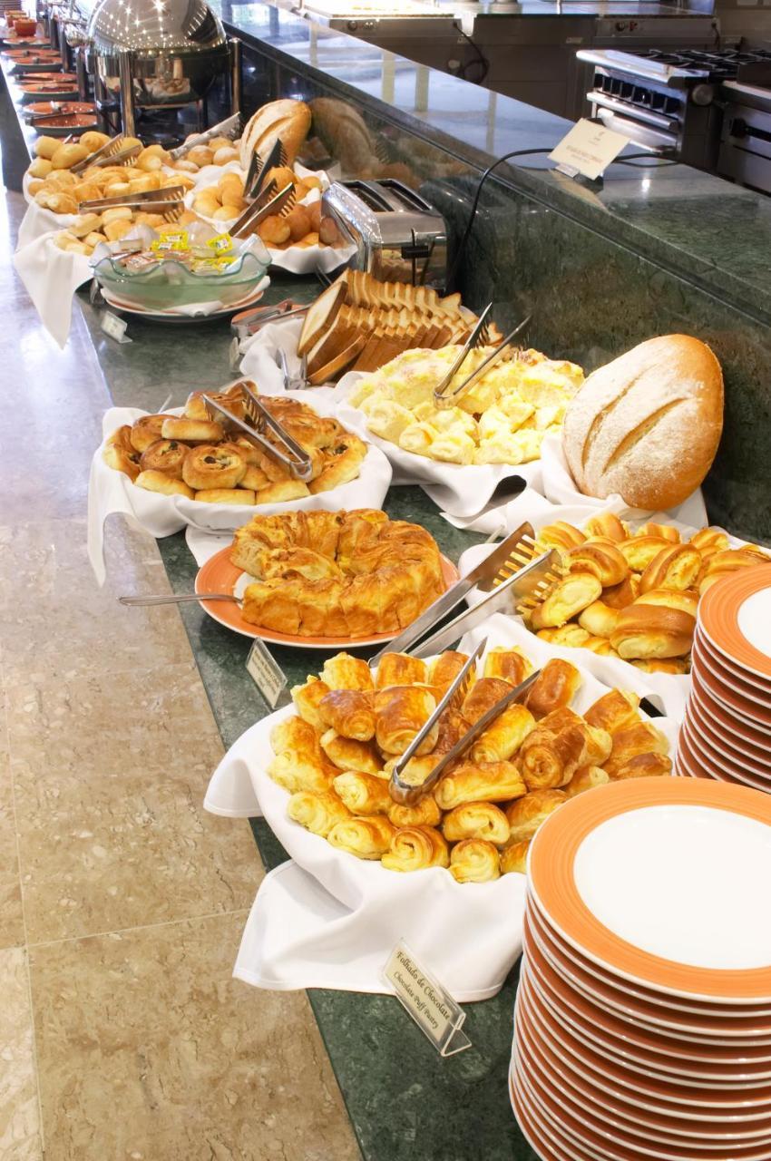 Hotel Transamerica São Paulo Ngoại thất bức ảnh A selection of bread and pastry